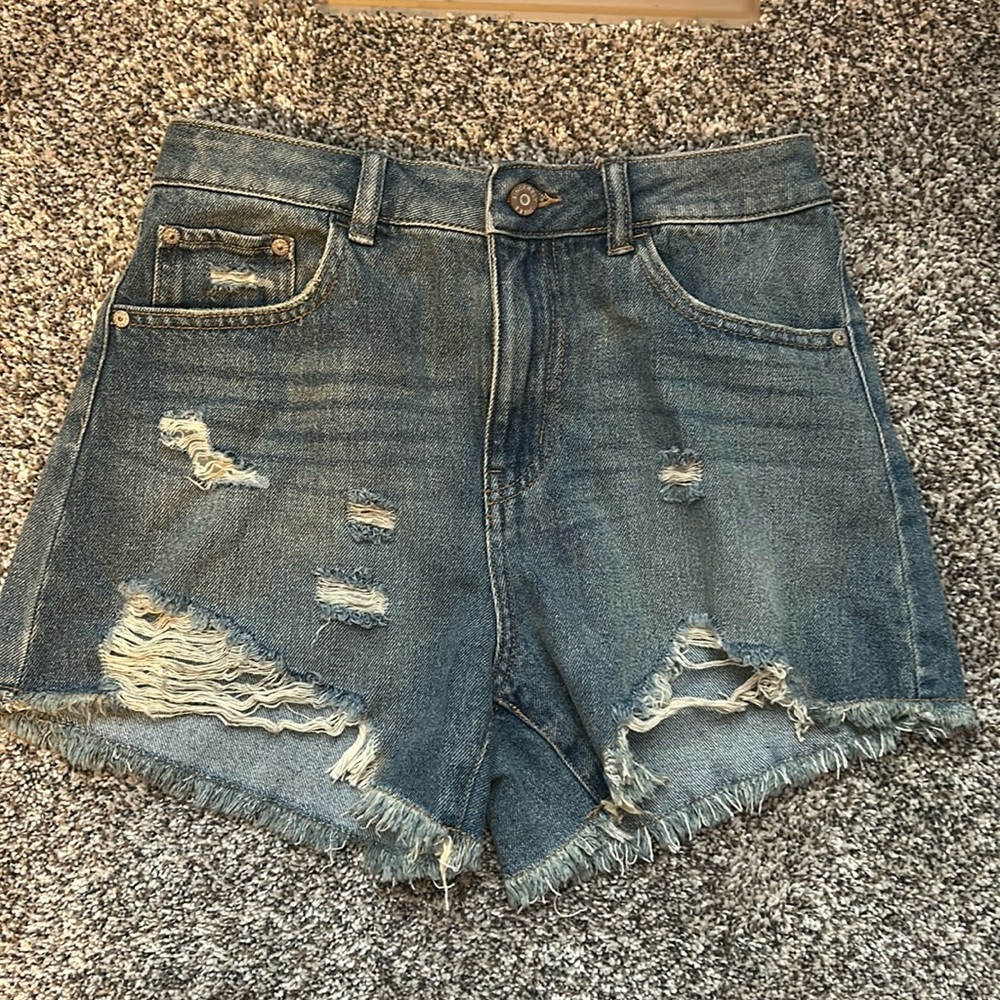 Sincerely Jules • size 3/26 • Jean Shorts